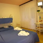 Hotel Garni Tahiti 2*