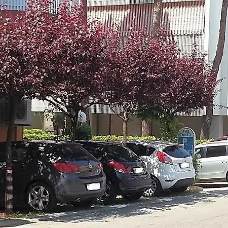 Garni Tahiti 2* Bibione
